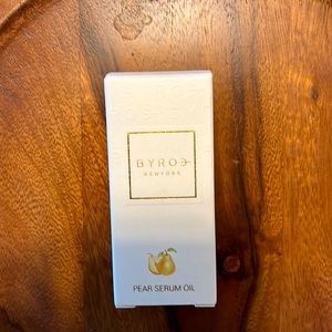 BYROE pear serum face oil